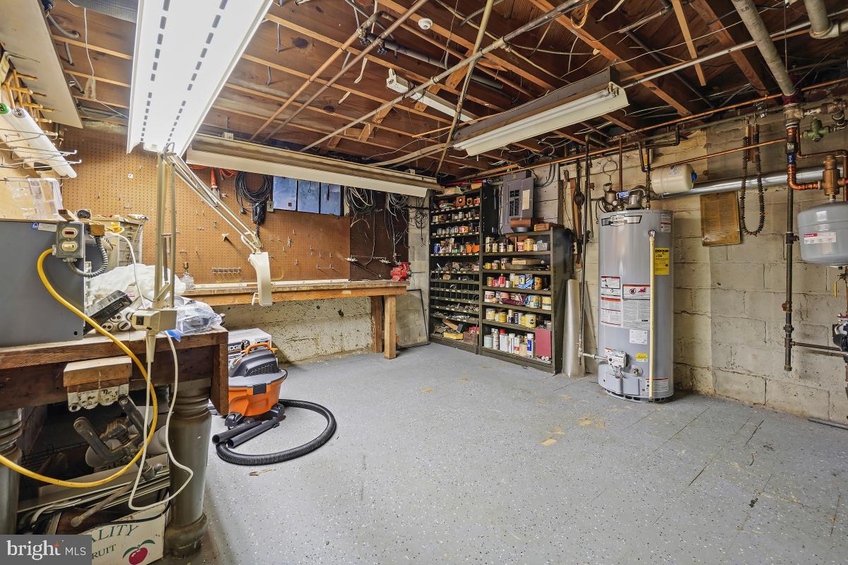 9101 Flower Avenue Silver Spring, MD 20901 - Photo 35 of 44