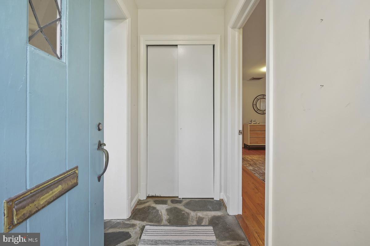 9101 Flower Avenue Silver Spring, MD 20901 - Photo 4 of 44