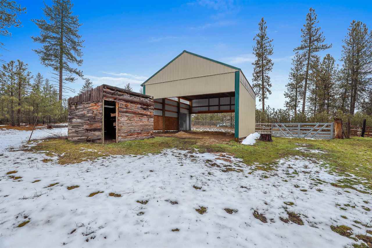 26917 North Yale Road Chattaroy, WA 99003 - Photo 18 of 20