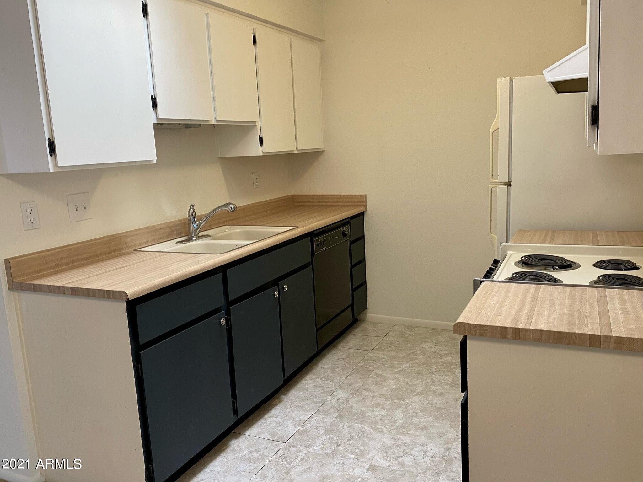 97 North Cooper Road, Unit 115 Chandler, AZ 85225 - Photo 3 of 30 IMG_0038