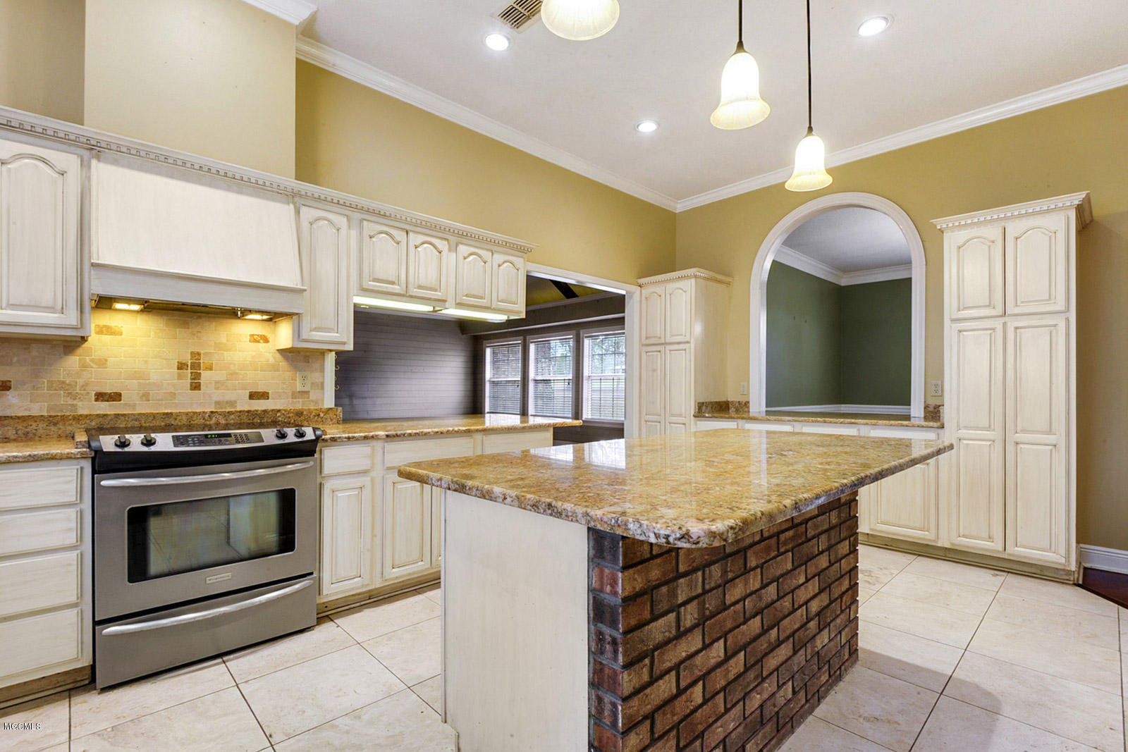 7080 Vidalia Road Pass Christian, MS 39571 - Photo 13 of 32 013_1600x1067_mls