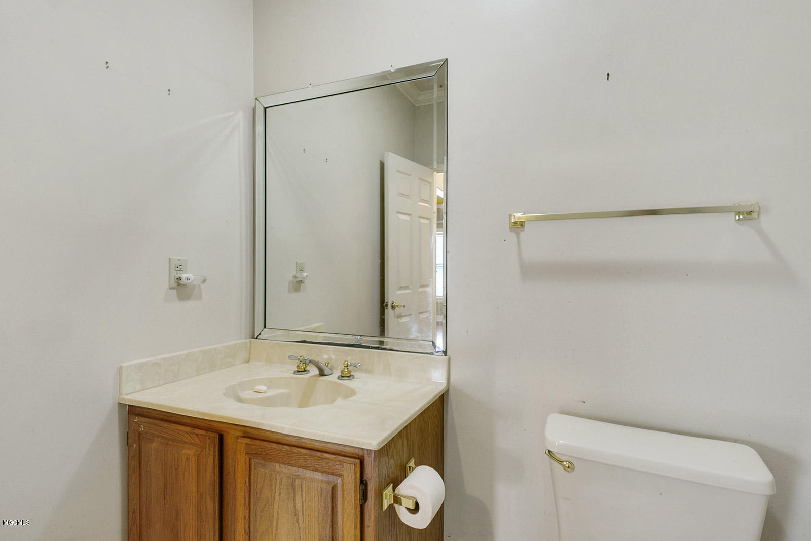 7080 Vidalia Road Pass Christian, MS 39571 - Photo 19 of 32 019_1600x1067_mls