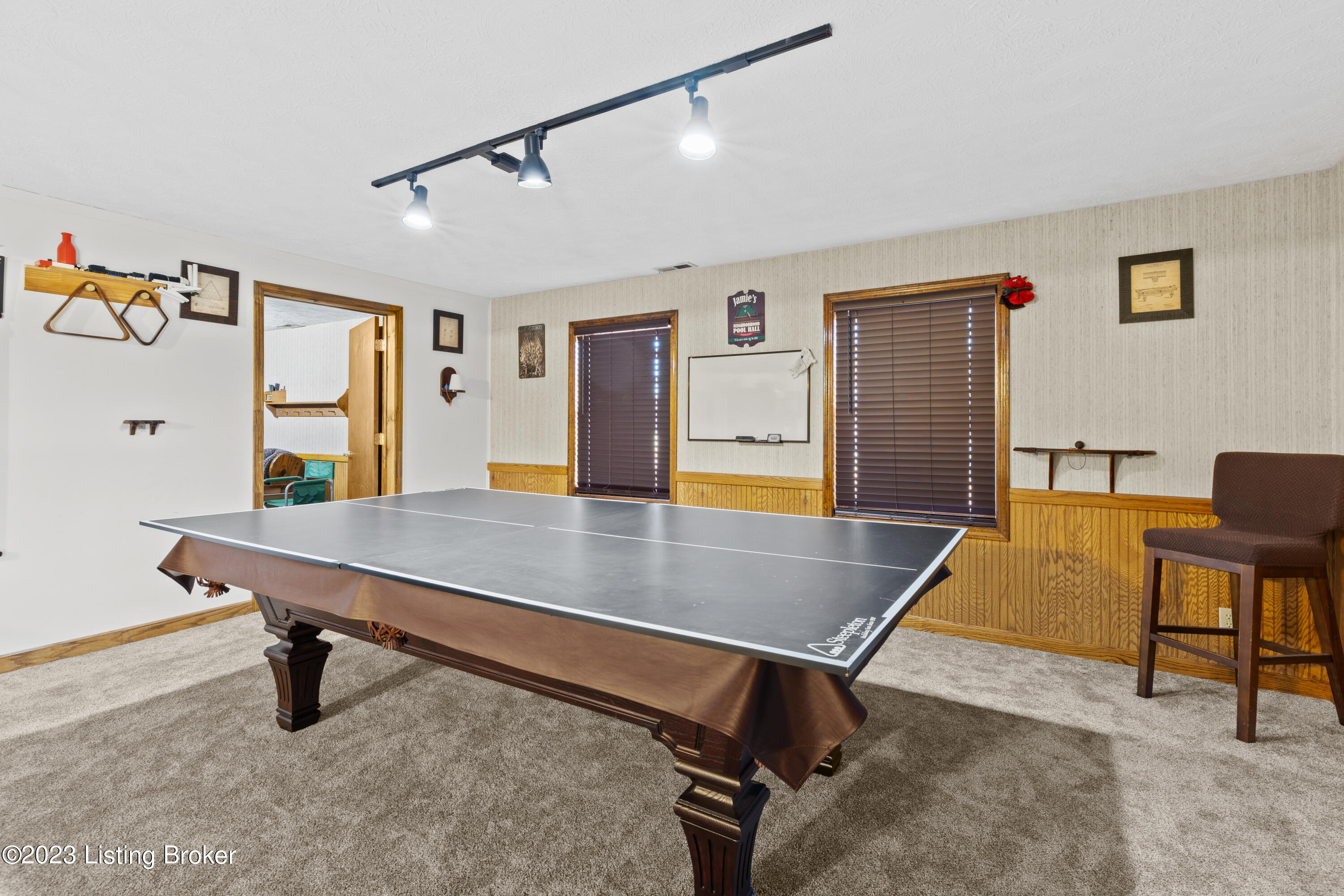 674 West Laurel River Road Shepherdsville, KY 40165 - Photo 26 of 45 674 W Laurel River Rd-27