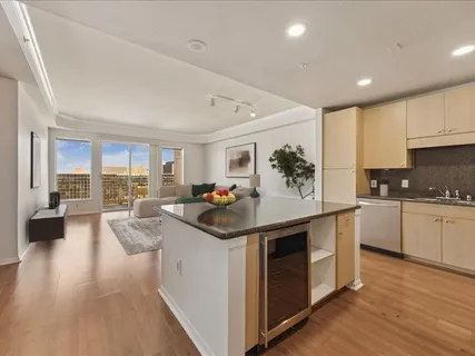 $214,900 | 3505 Sage Road, Unit 1603, Houston, TX 77056