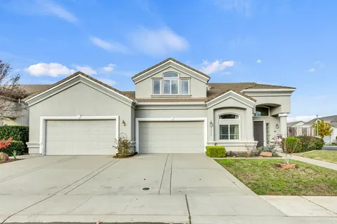 $786,000 | 8472 Kingsland Court, Elk Grove, CA 95624