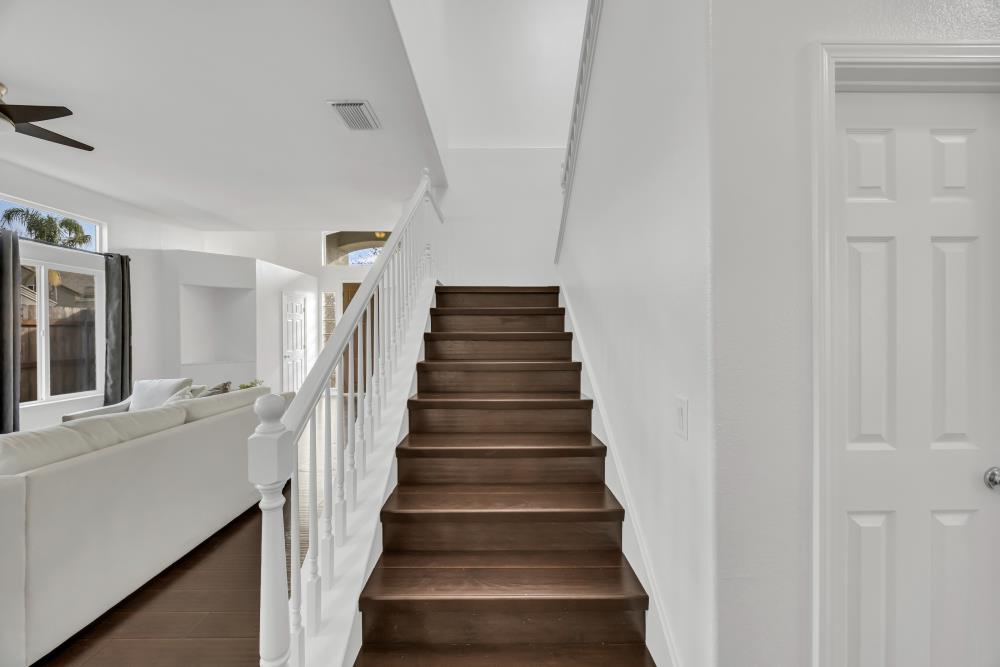 8472 Kingsland Court Elk Grove, CA 95624 - Photo 22 of 46