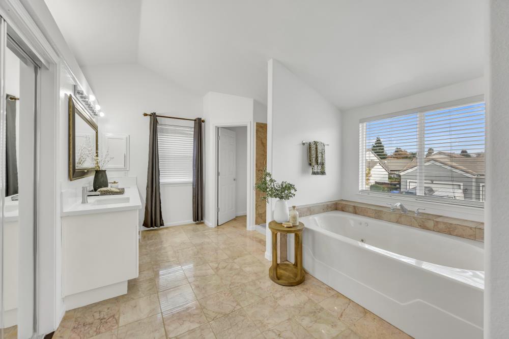 8472 Kingsland Court Elk Grove, CA 95624 - Photo 27 of 46