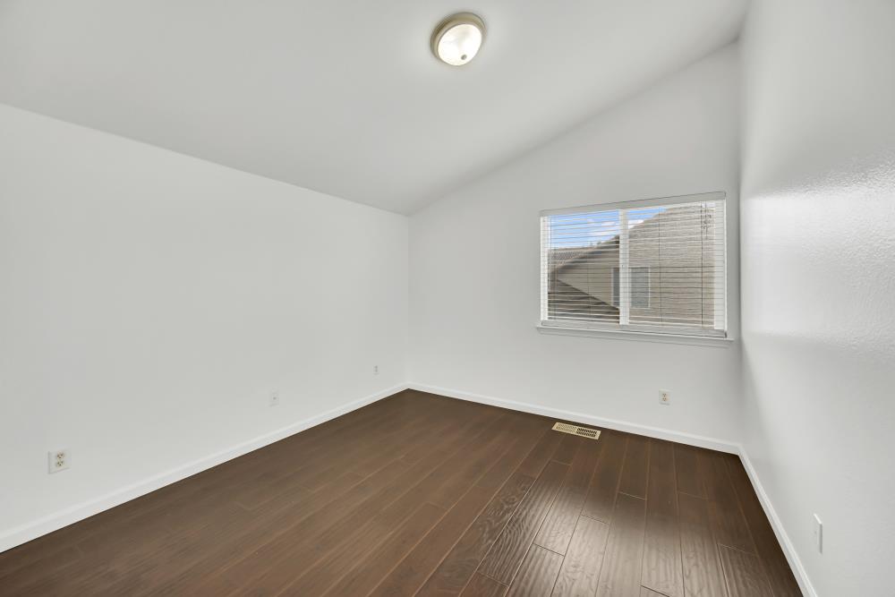 8472 Kingsland Court Elk Grove, CA 95624 - Photo 36 of 46