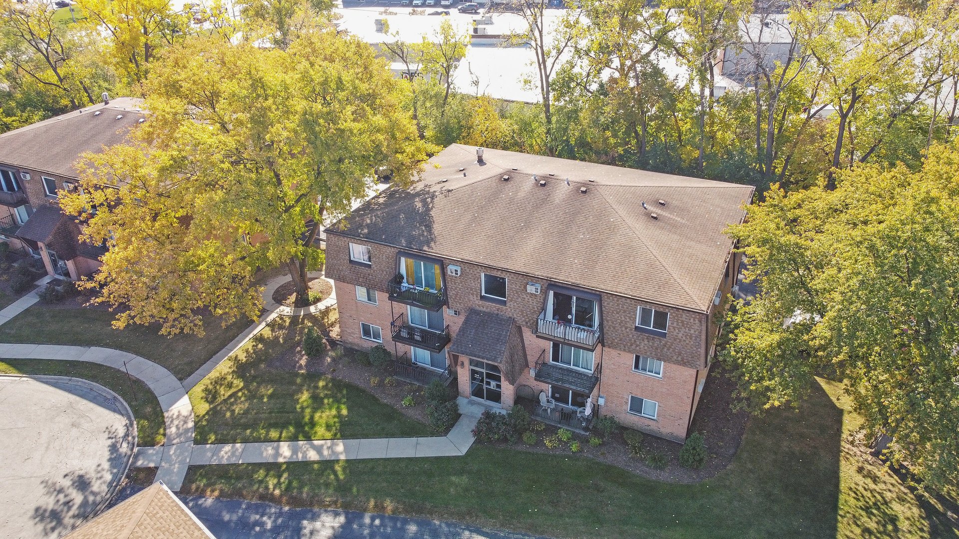 4819 West Engle Road, Unit 3D Alsip, IL 60803 - Photo 18 of 19 an aerial view of a house