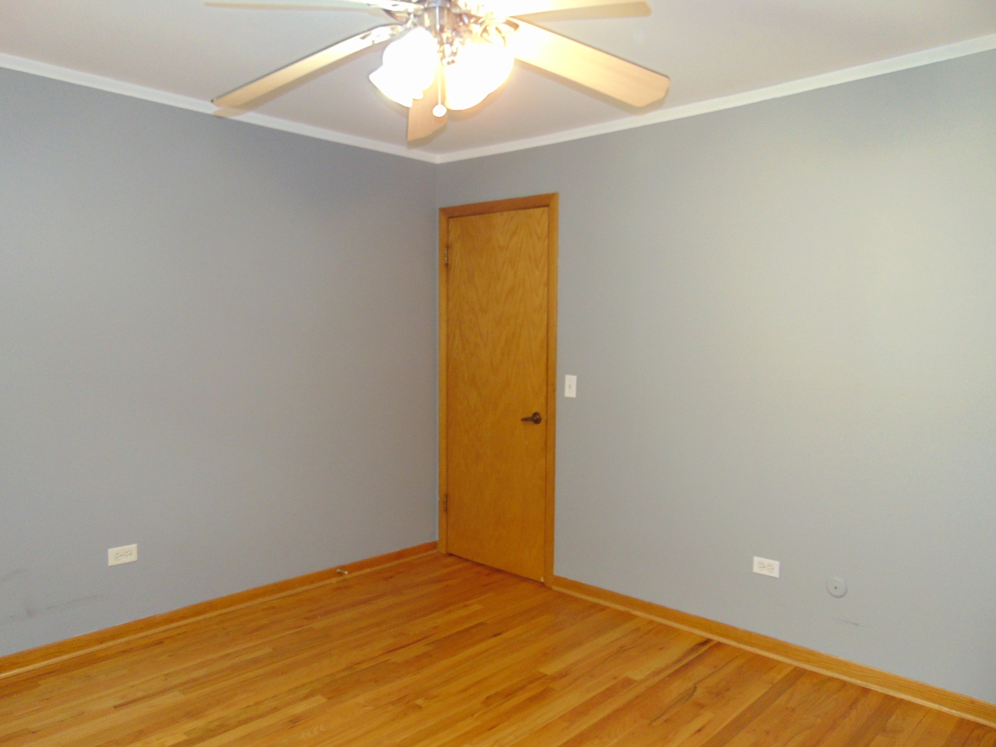 3804 North Harlem Avenue, Unit 4 Chicago, IL 60634 - Photo 11 of 15 a view of an empty room with a window