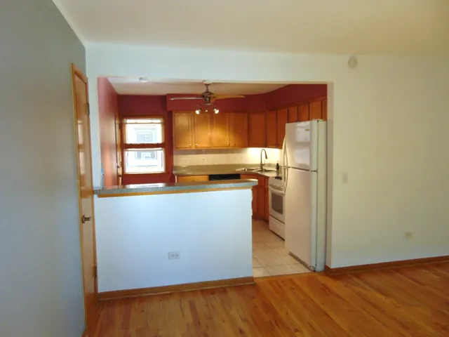 $179,900 | 3804 North Harlem Avenue, Unit 4, Chicago, IL 60634