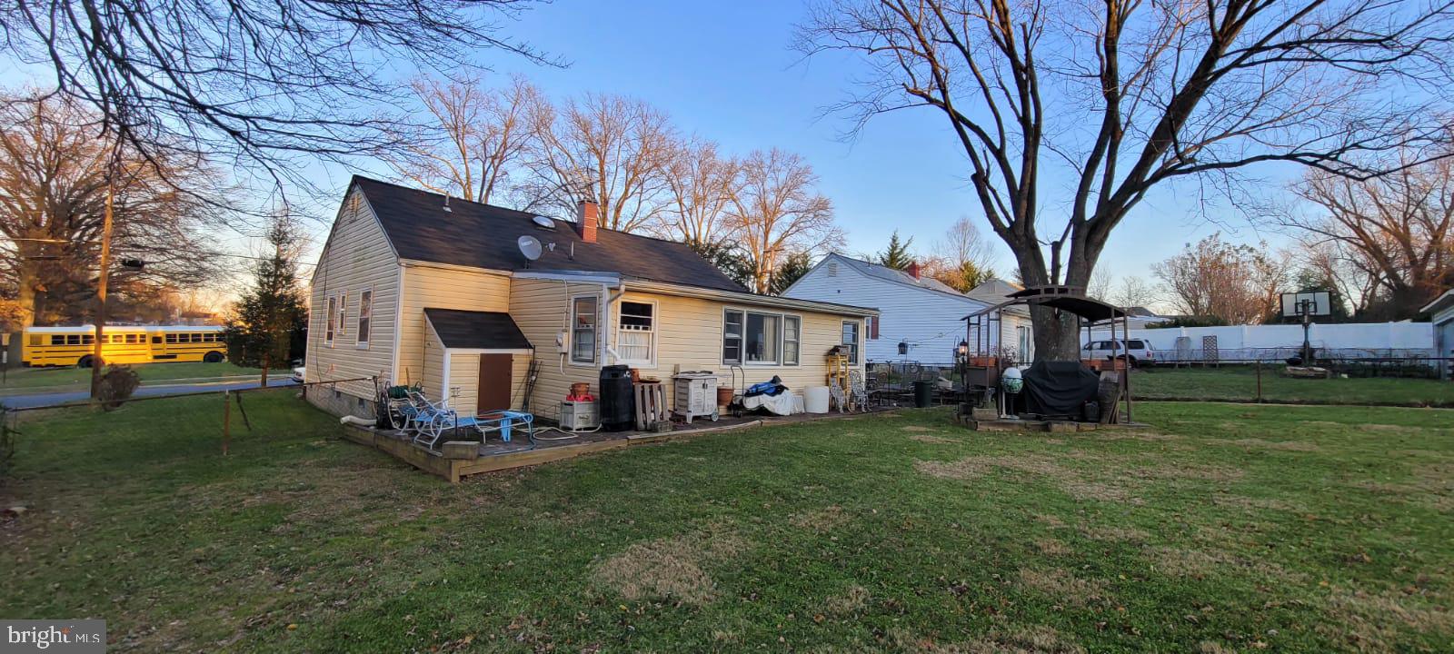 1834 Griffith Road Falls Church, VA 22043 - Photo 3 of 8 Back