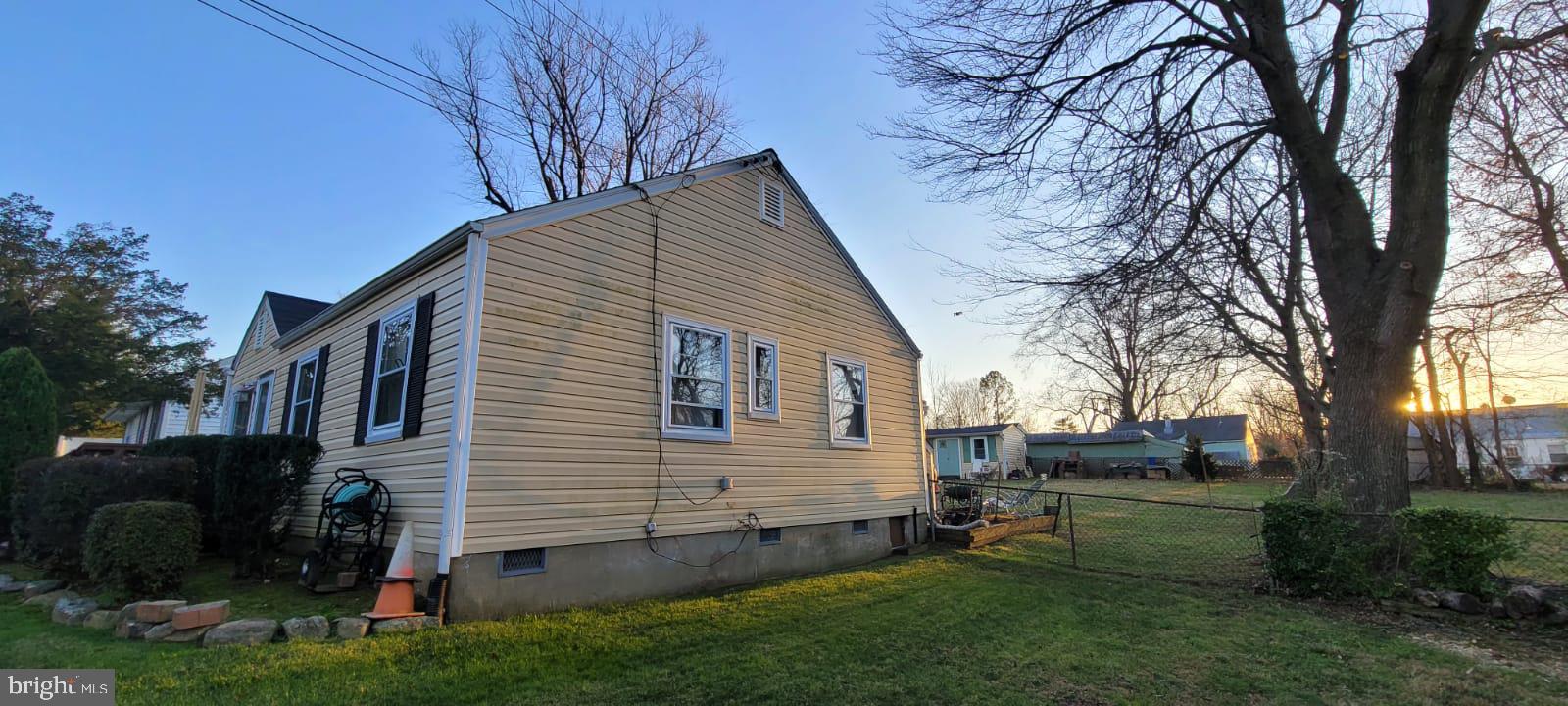 1834 Griffith Road Falls Church, VA 22043 - Photo 4 of 8 rear
