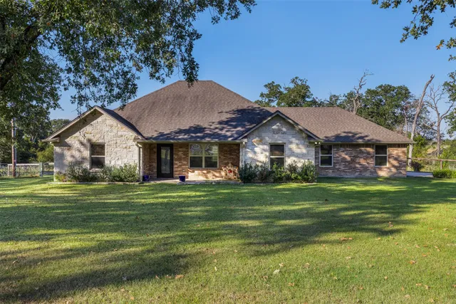 $418,000 | 13721 FM 46, Bremond, TX 76629