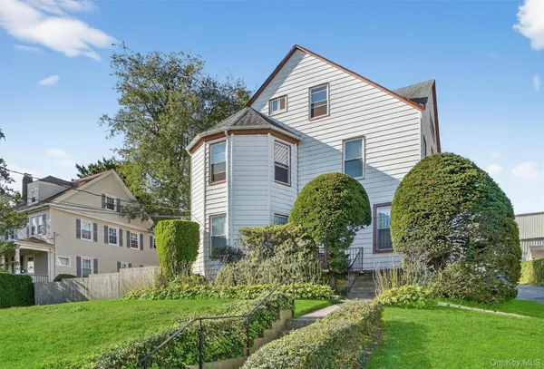 $1,150,000 | 81 Woodland Avenue, New Rochelle, NY 10805