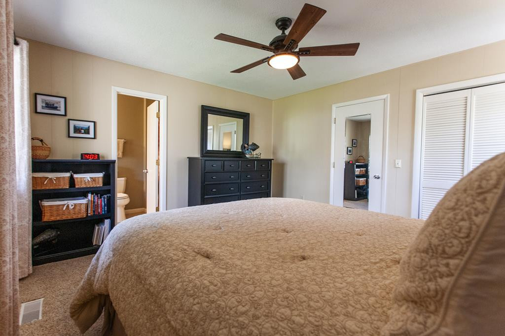 126 Jl Road Robbinsville, NC 28771 - Photo 18 of 38 Gallery Image 18