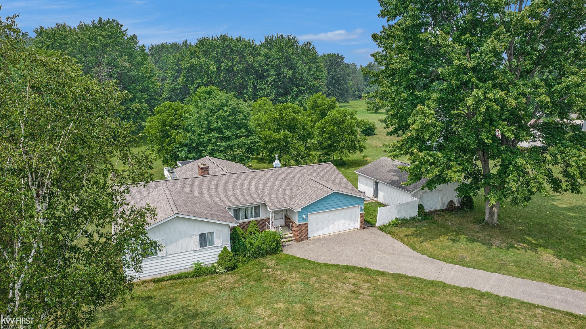 5017 North Vassar Road Flint, MI 48506 - Photo 2 of 32 50120285-1.JPG