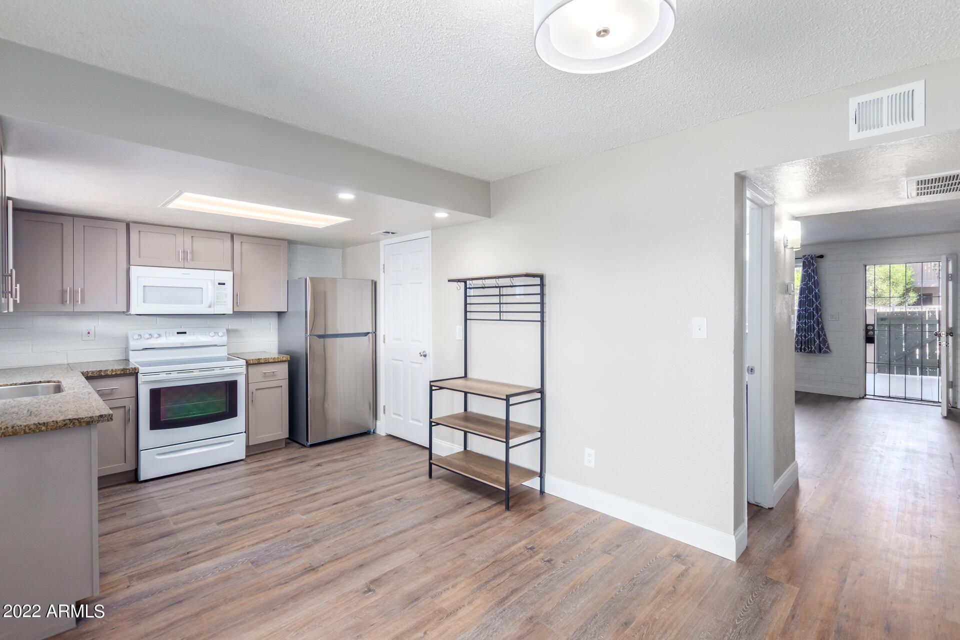 6565 North 19th Avenue, Unit 42 Phoenix, AZ 85015 - Photo 14 of 34 10 - 19th