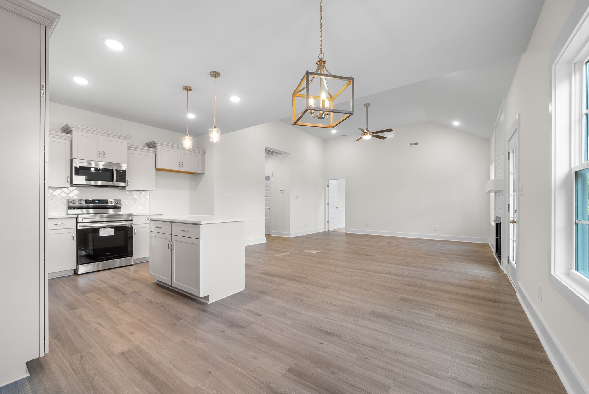 477 Hawkins Road Clarksville, TN 37040 - Photo 12 of 31 Gallery Image 12