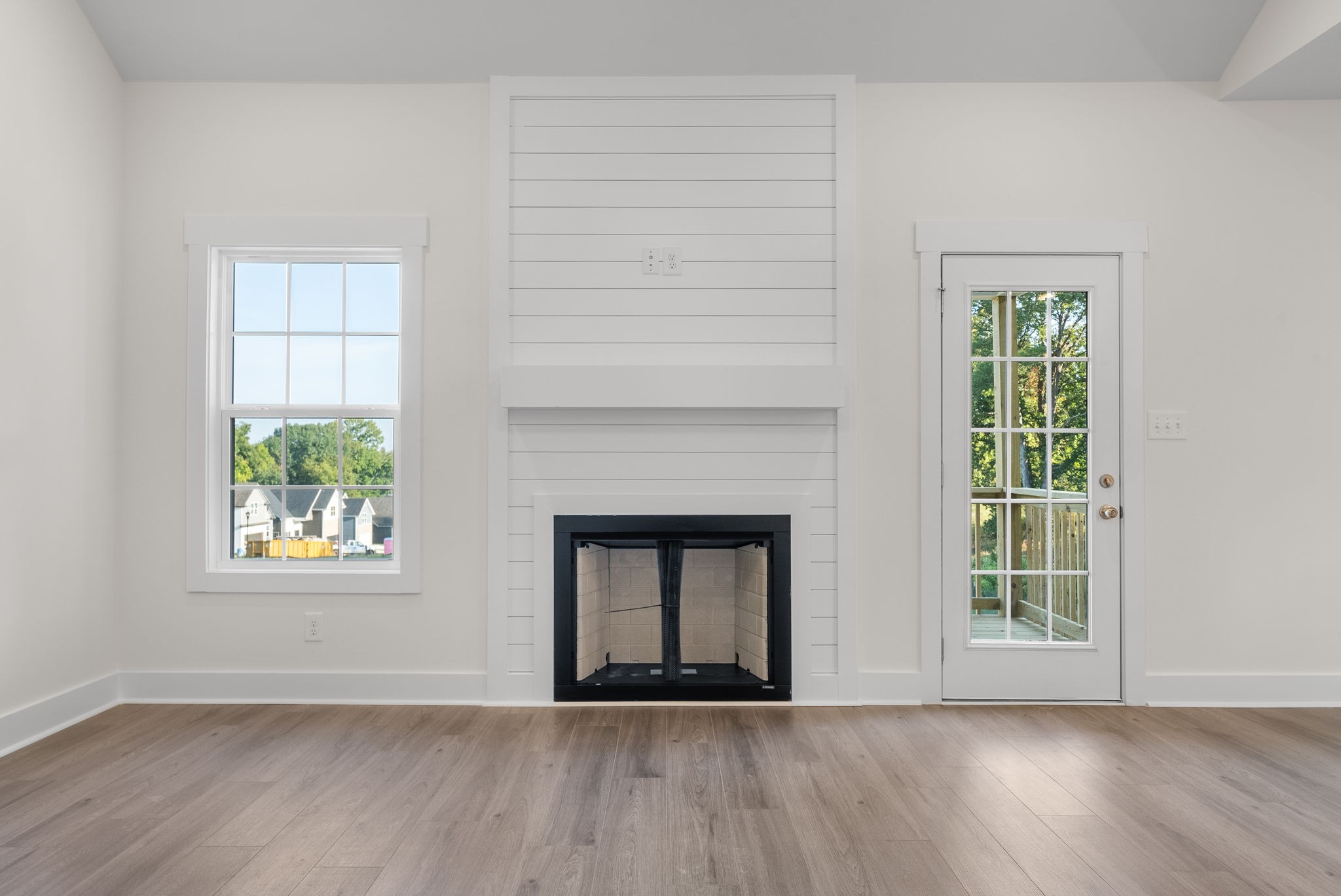 477 Hawkins Road Clarksville, TN 37040 - Photo 8 of 31 Gallery Image 8