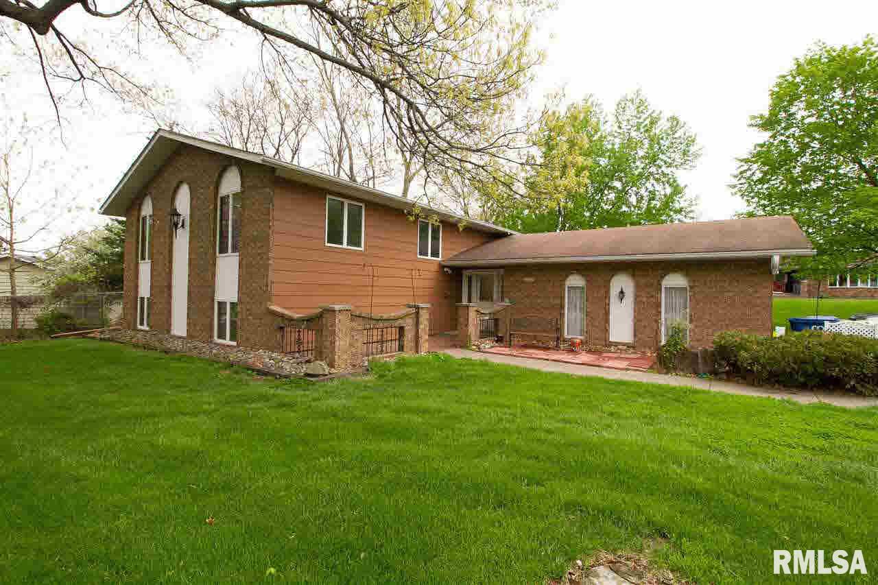 2727 Jersey Ridge Road Davenport, IA 52803 - Photo 2 of 24 Gallery Image 2