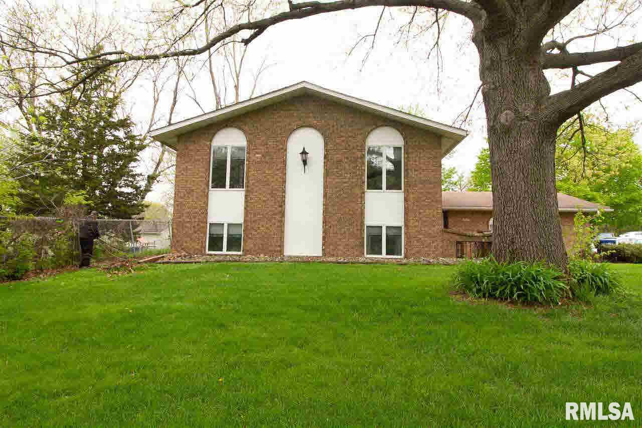 2727 Jersey Ridge Road Davenport, IA 52803 - Photo 3 of 24 Gallery Image 3