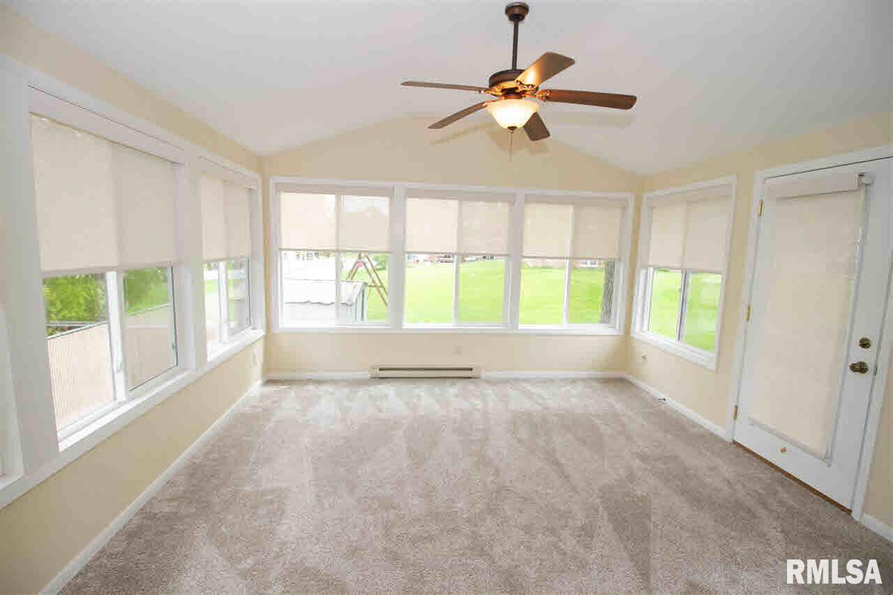 2727 Jersey Ridge Road Davenport, IA 52803 - Photo 8 of 24 Gallery Image 8