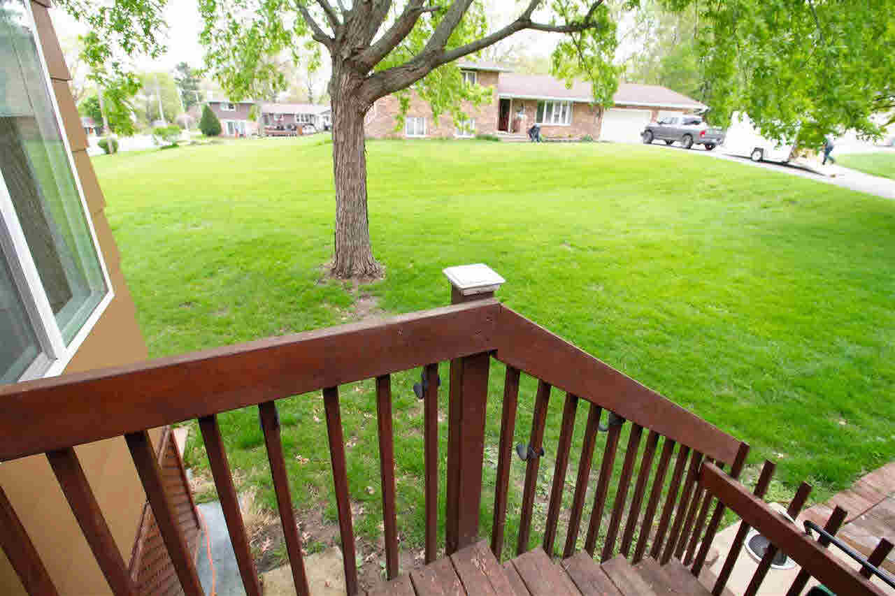 2727 Jersey Ridge Road Davenport, IA 52803 - Photo 9 of 24 Gallery Image 9
