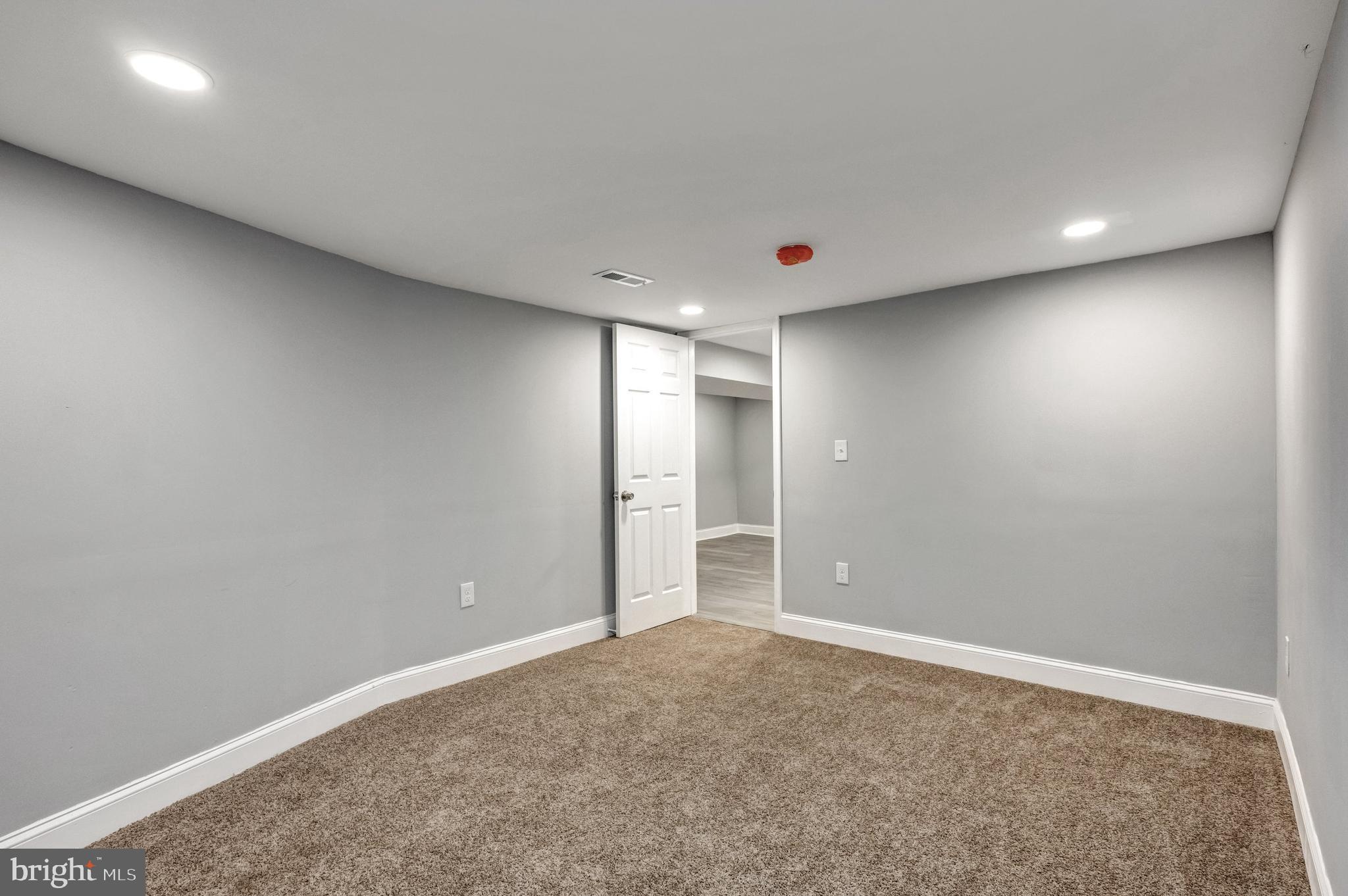 3816 Bonner Road Baltimore, MD 21216 - Photo 31 of 36 a view of an empty room