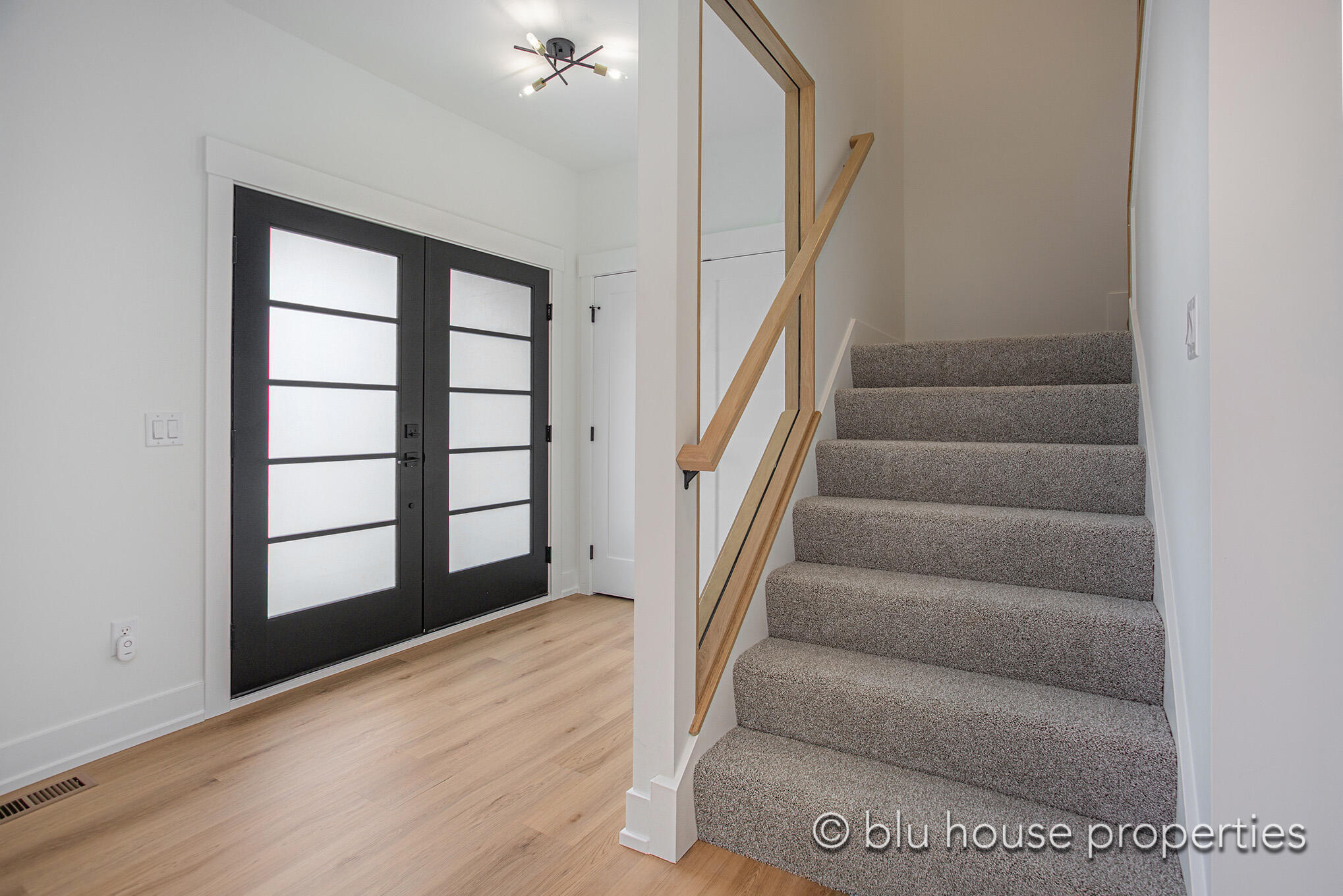 181 Tallman Rdg Court Southwest Grand Rapids, MI 49534 - Photo 3 of 23 8L9A9197