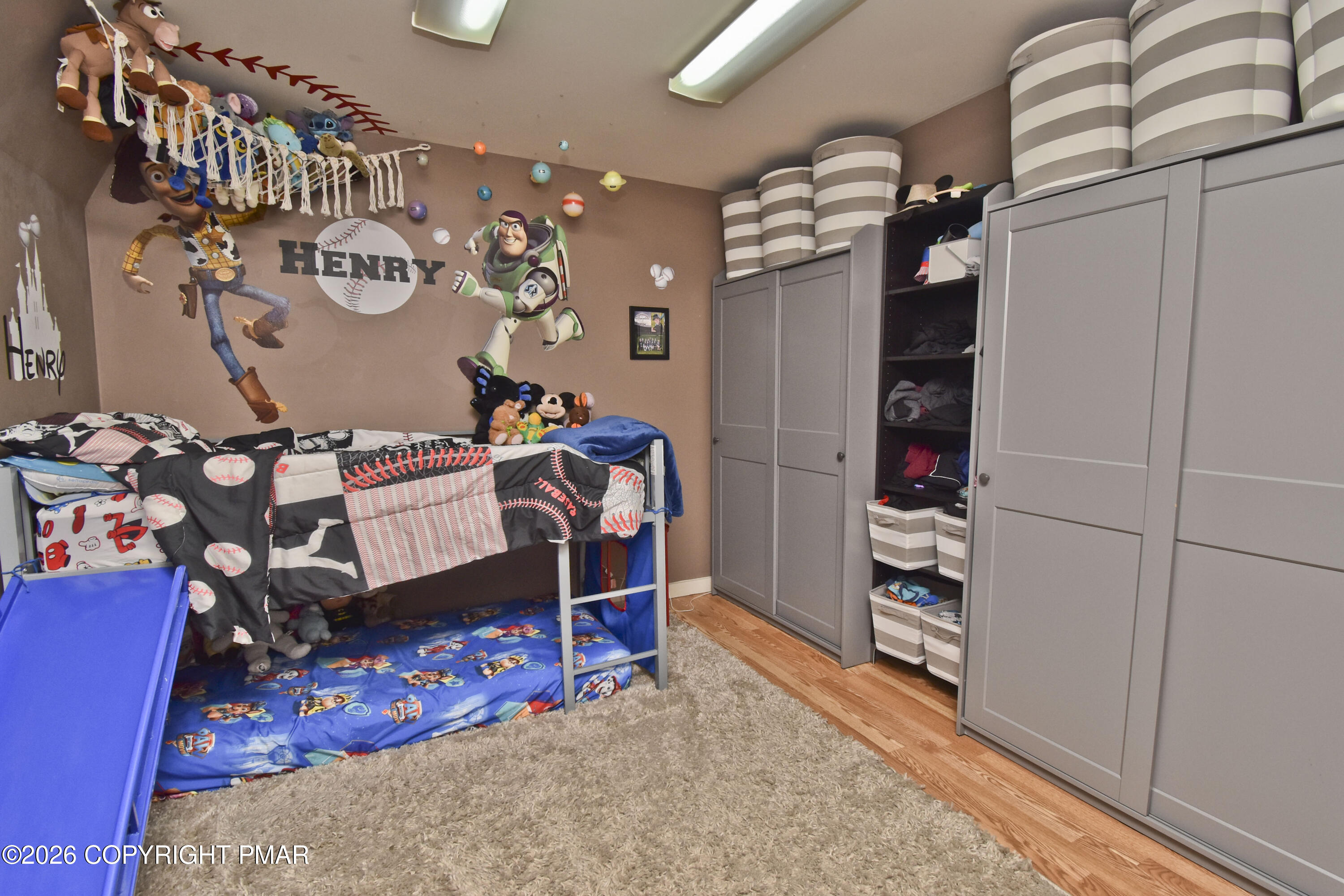 186 Quiet Valley Road Stroudsburg, PA 18360 - Photo 28 of 64 9 Primary Closet or Bedroom (1)