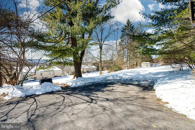 $375,000 | 65 Wyomissing Hills Boulevard, Reading, PA 19609