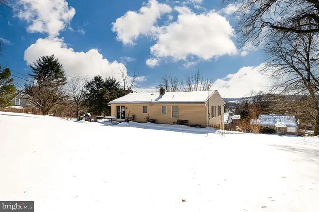 $375,000 | 65 Wyomissing Hills Boulevard, Reading, PA 19609