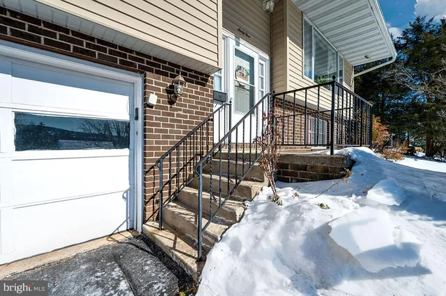 $375,000 | 65 Wyomissing Hills Boulevard, Reading, PA 19609