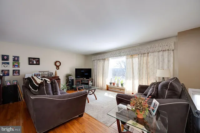 $375,000 | 65 Wyomissing Hills Boulevard, Reading, PA 19609