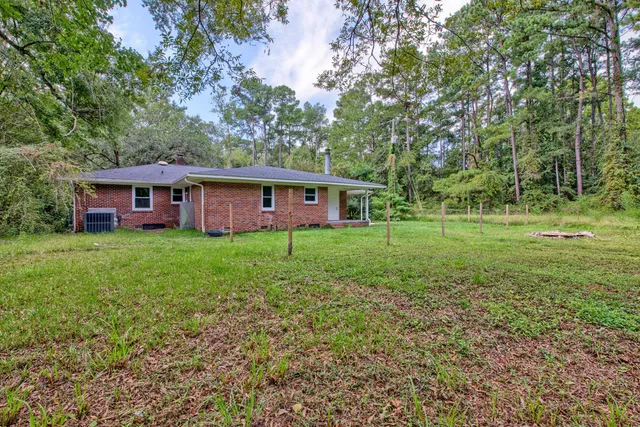 $305,000 | 306 Peachtree Road, Walterboro, SC 29488