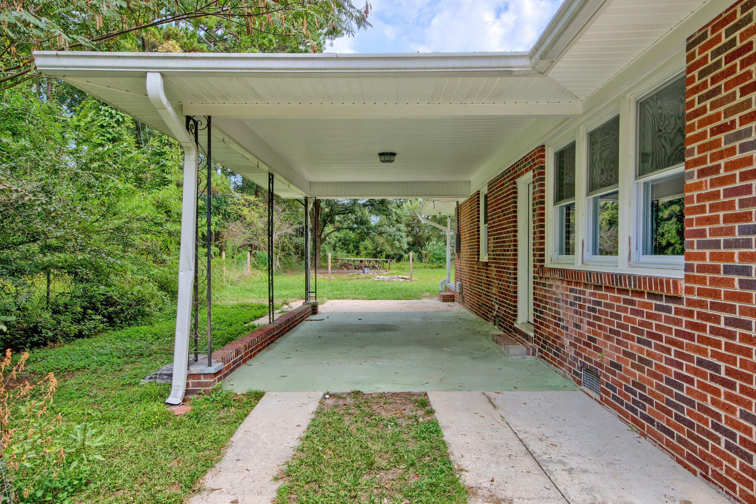 306 Peachtree Road Walterboro, SC 29488 - Photo 10 of 50 _DSC3096-HDR(5)