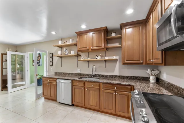 $630,000 | 1289 Anhinga Drive, Wellington, FL 33414