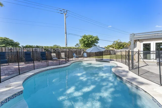 $630,000 | 1289 Anhinga Drive, Wellington, FL 33414