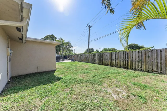 $630,000 | 1289 Anhinga Drive, Wellington, FL 33414