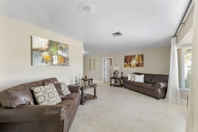 $630,000 | 1289 Anhinga Drive, Wellington, FL 33414