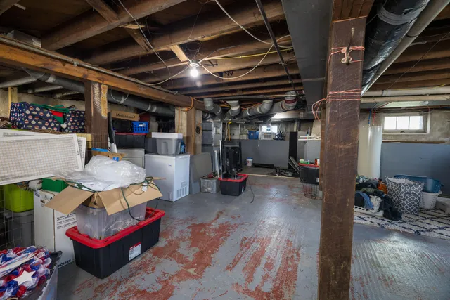 $176,000 | 103 East Washington Street, Kentland, IN 47951