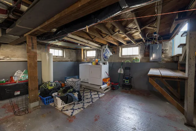 $176,000 | 103 East Washington Street, Kentland, IN 47951