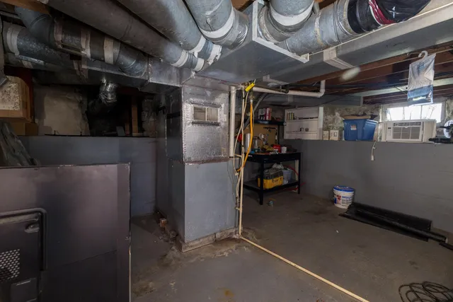 $176,000 | 103 East Washington Street, Kentland, IN 47951