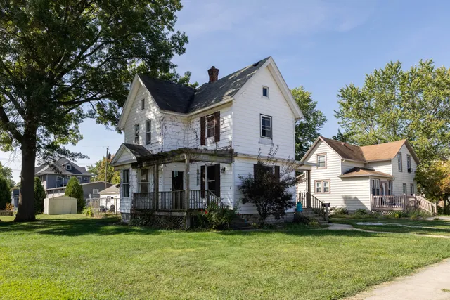 $176,000 | 103 East Washington Street, Kentland, IN 47951