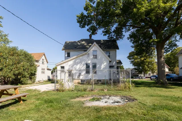 $176,000 | 103 East Washington Street, Kentland, IN 47951