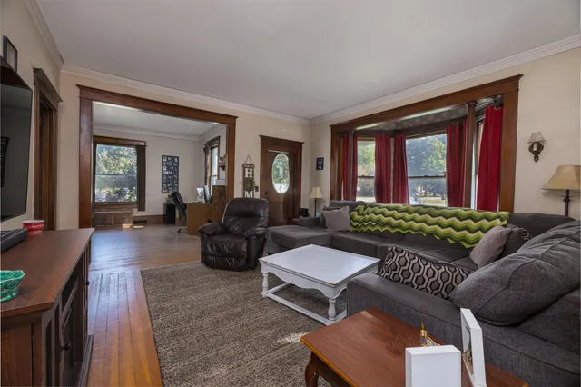 $176,000 | 103 East Washington Street, Kentland, IN 47951