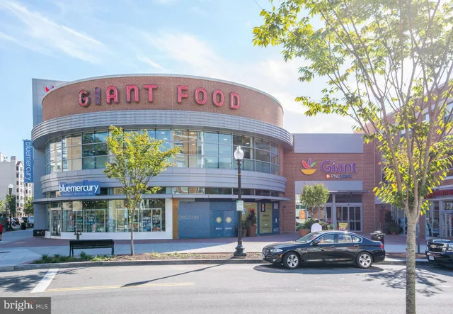 $210,000 | 4000 Cathedral Avenue Northwest, Unit 323B, Washington, DC 20016