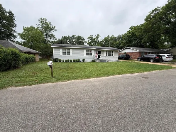 $149,500 | 306 Floyd Street, Winnsboro, TX 75494