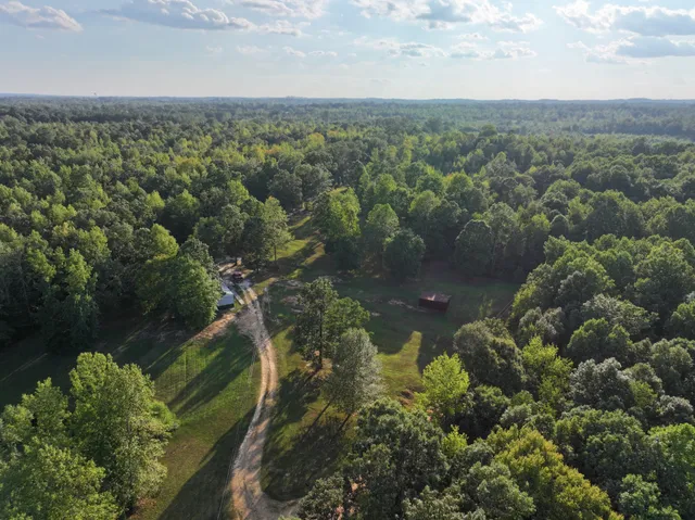 $200,000 | 505 Winding Way, Saltillo, TN 38370